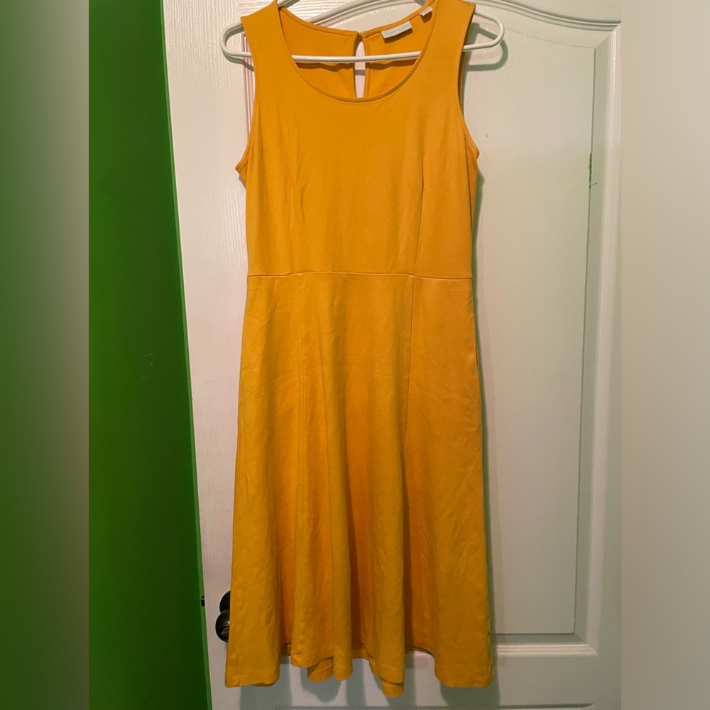 Yellow dress